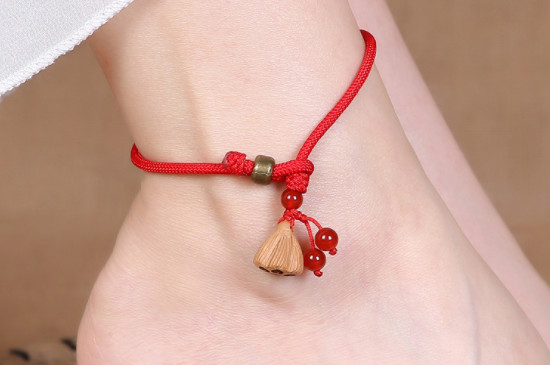 红绳可以戴在脚腕上吗  第2张