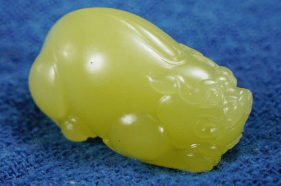 黄口料和田玉功效和作用  第2张