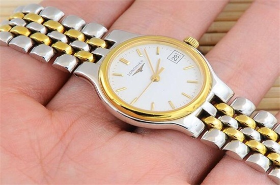 浪琴手表怎么下表带  第2张