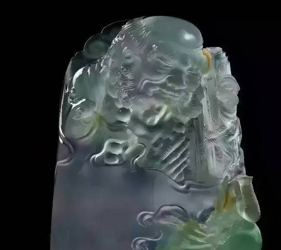 我是玉雕师，见证一件有裂翡翠边料被翡翠玉雕师傅“救活”的过程  第8张