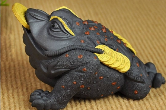 金蟾上的灰可以随便擦吗  第5张