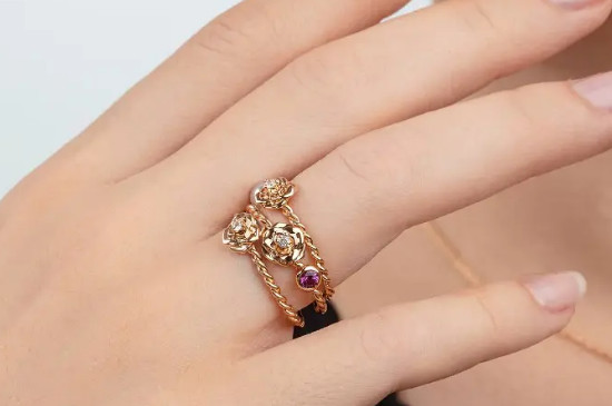 戒指带到各个手指的意义  第4张