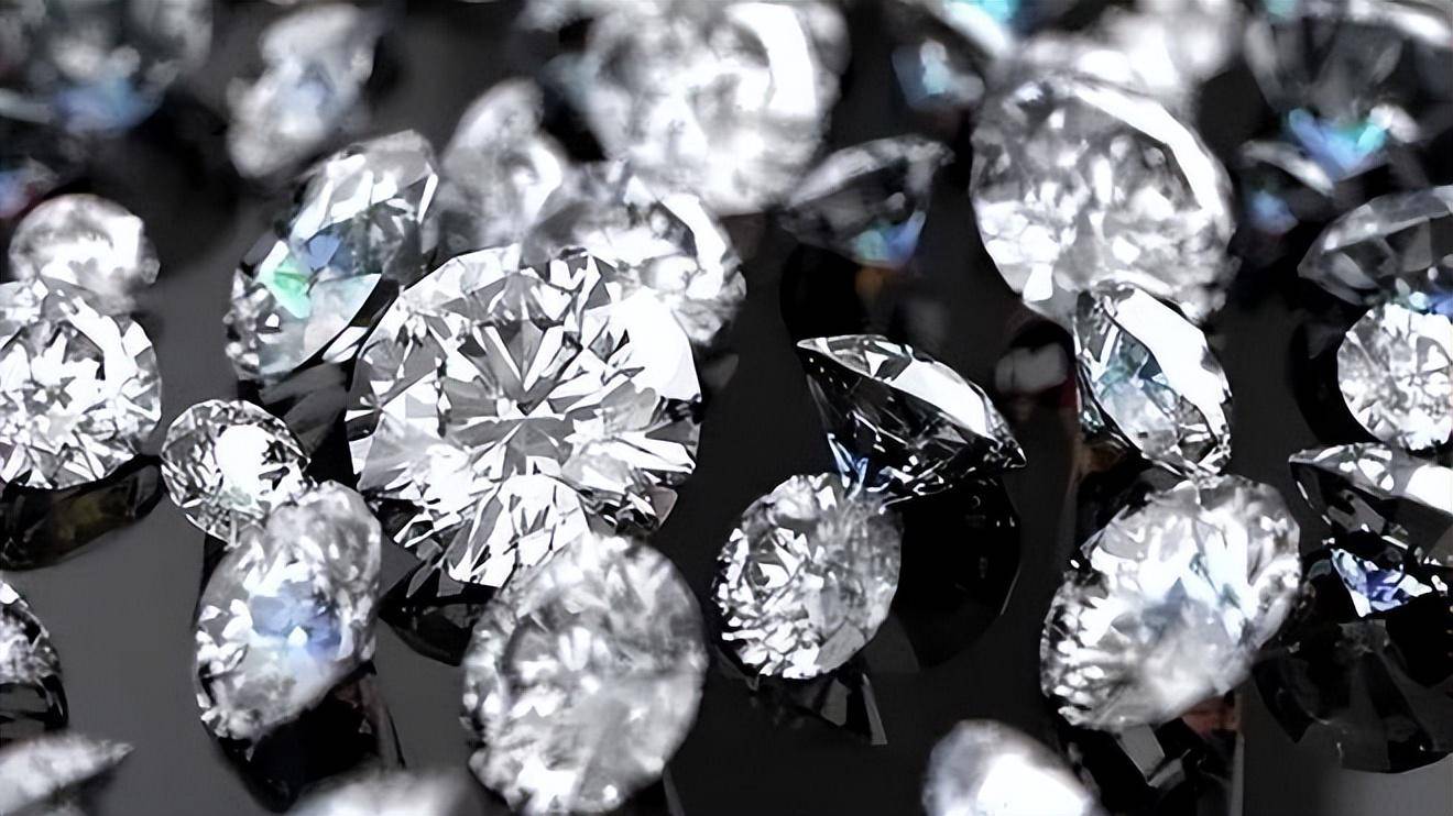 钻石常见的仿造品，如何鉴别钻石的真假？  第3张