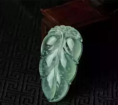 木那至尊翡翠雪花棉，它如何形成的，能否拿这个标准来判断种水?  第2张