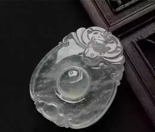 木那至尊翡翠雪花棉，它如何形成的，能否拿这个标准来判断种水?  第3张